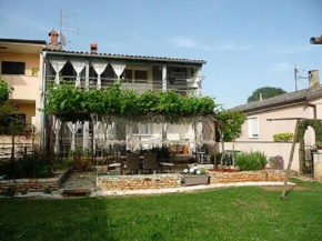 Apartment in Fažana with terrace, air conditioning, WiFi, washing machine (4957-1)